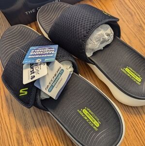 Skechers GO WALK Massage Fit Sandal